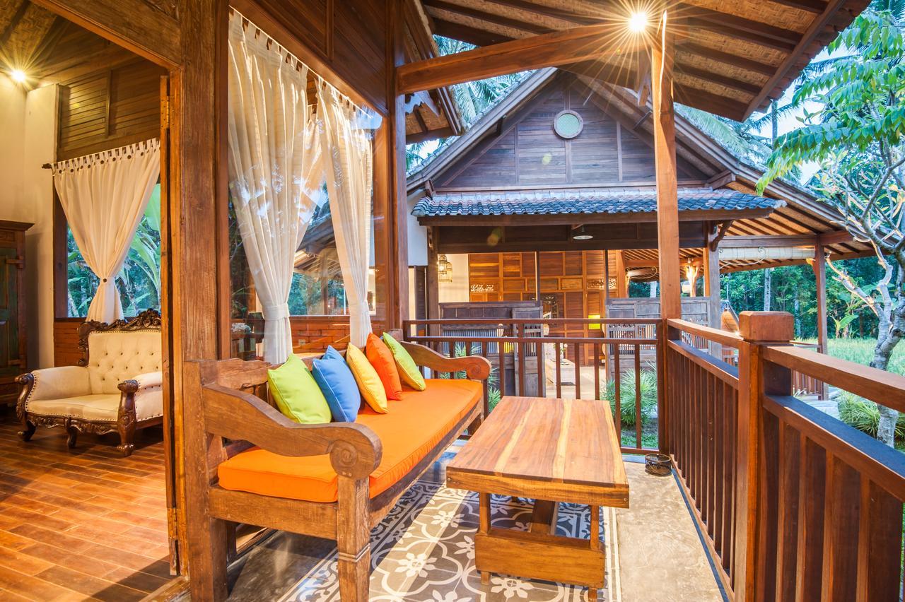 Tirta Padi Villa Ubud エクステリア 写真