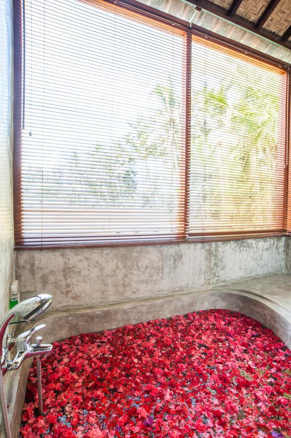 Tirta Padi Villa Ubud エクステリア 写真