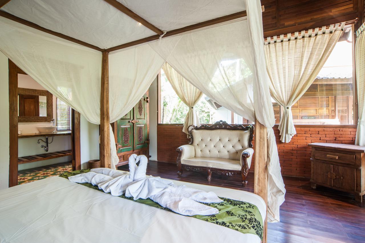 Tirta Padi Villa Ubud エクステリア 写真