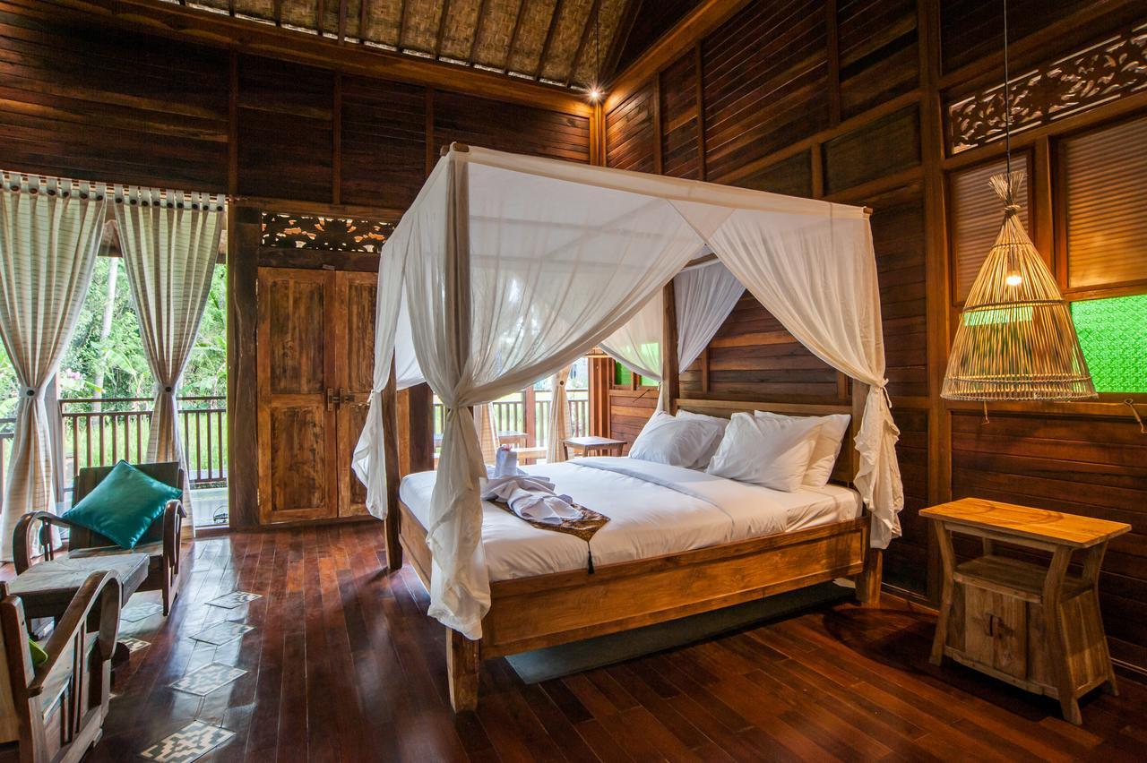 Tirta Padi Villa Ubud エクステリア 写真