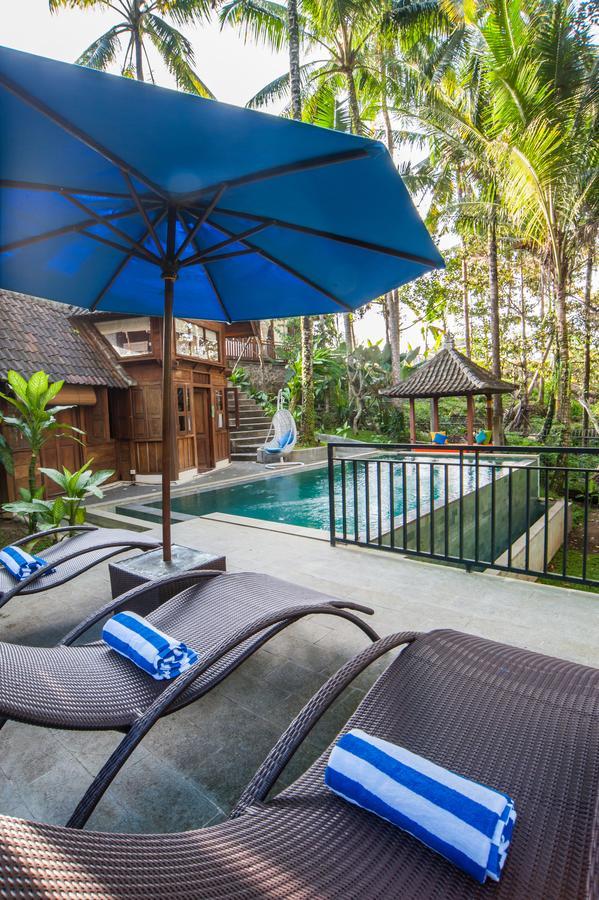 Tirta Padi Villa Ubud エクステリア 写真