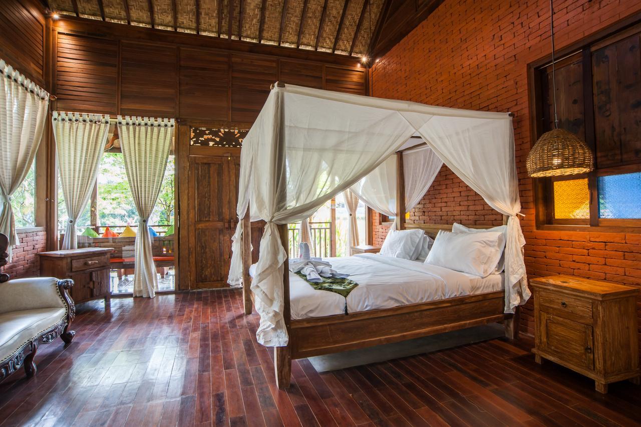 Tirta Padi Villa Ubud エクステリア 写真